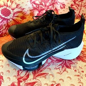 Nike Air Zoom Running and Jogging Shoes Flynit Black Size 8